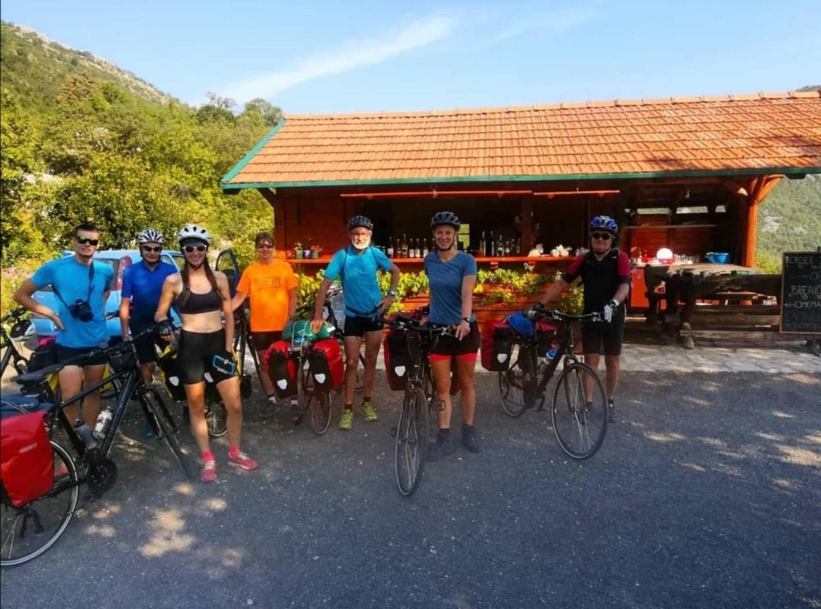 Camp Oaza,lipa