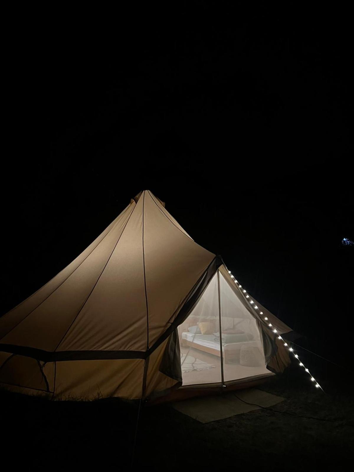 Camp Oaza,lipa